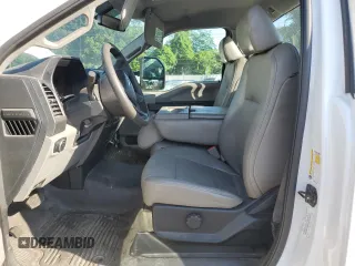 2019 Ford F-250 XL with VIN 1FTBF2A68KEG63053, listed as a Copart auction lot 61022255 with Not provided miles and Salvage title. Bid and sale history available at DreamBid. Image 7.