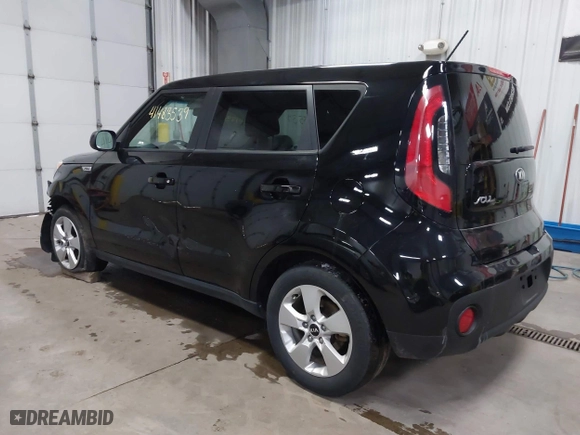 2017 Kia Soul with VIN KNDJN2A2XH7411717, listed as a IAAI auction lot 41483539 with 40,477 mi miles. Bid and sale history available at carsss.com. Image 3.