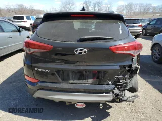 2018 Hyundai Tucson Sport z VIN KM8J3CAL3JU741660, wystawiony jako Copart lot #50521845 z przebiegiem 49 223 mil mil oraz Nie do naprawy • Non repairable. Historia ofert i sprzedaży dostępna na DreamBid. Obrazek 6.