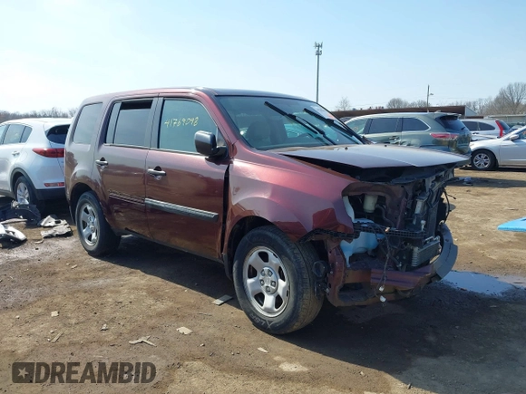 2014 Honda Pilot LX with VIN 5FNYF4H29EB031593, listed as a IAAI auction lot 41769098 with 153,401 mi miles and . Bid and sale history available at carsss.com. Image 1.