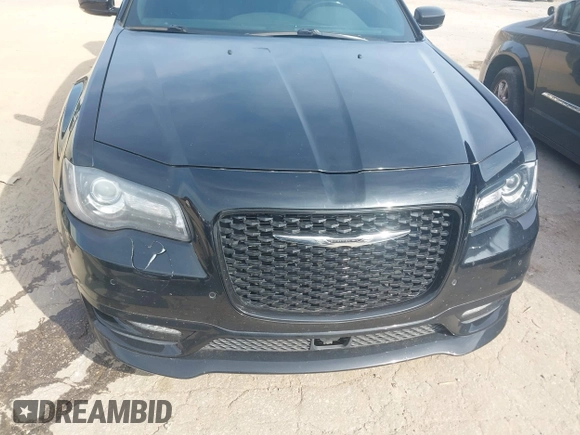 2018 Chrysler 300 S with VIN 2C3CCAGG9JH300487, listed as a IAAI auction lot 42501287 with 273,751 mi miles and . Bid and sale history available at DreamBid. Image 13.