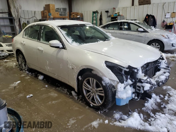 2015 Infiniti Q40 with VIN JN1CV6AR4FM524190, listed as a Copart auction lot 81953024 with 94,821 mi miles and Salvage Title. Bid and sale history available at carsss.com. Image 4.