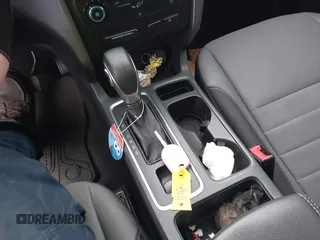 2017 Ford Escape S с VIN 1FMCU0F73HUB68303, выставлен на аукционе IAAI как лот 42432963 с пробегом 110 511 миль миль и . История ставок и продаж доступна на DreamBid. Изображение 11.