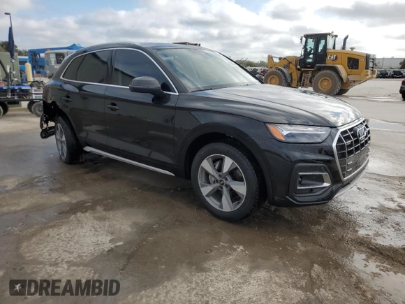 2024 Audi Q5 Prestige with VIN WA1CBAFY5R2026826, listed as a Copart auction lot 44320035 with 7,496 mi miles and Salvage Title. Bid and sale history available at carsss.com. Image 4.