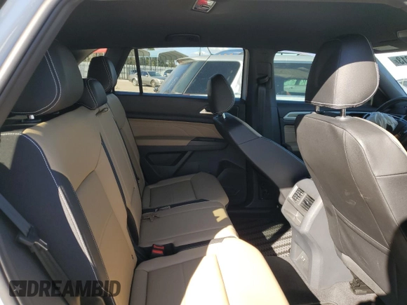 2023 Volkswagen Atlas SE z VIN 1V2WC2CA7PC212807, wystawiony jako Copart lot #78803313 z przebiegiem 8 806 mil mil oraz . Historia ofert i sprzedaży dostępna na DreamBid. Obrazek 11.