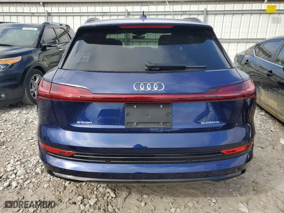 2022 Audi e-tron Premium with VIN WA1AAAGE0NB023700, listed as a Copart auction lot 43821515 with 39,685 mi miles and Salvage Title. Bid and sale history available at carsss.com. Image 6.