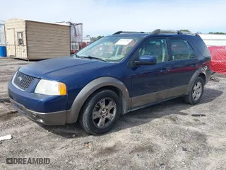 2006 Ford Freestyle SEL with VIN 1FMZK02156GA33093, listed as a IAAI auction lot 41612080 with 210,382 mi miles. Bid and sale history available at carsss.com. Image 2.