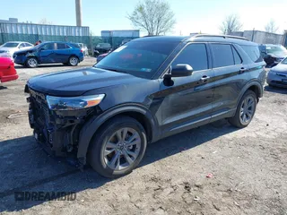 2021 Ford Explorer XLT with VIN 1FMSK8DH4MGC10613, listed as a IAAI auction lot 41932950 with 1,111 mi miles. Bid and sale history available at carsss.com. Image 22.