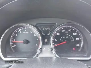 2019 Nissan Versa SV z VIN 3N1CN7AP8KL852236, wystawiony jako IAAI lot #42393900 z przebiegiem 87 340 mil mil oraz . Historia ofert i sprzedaży dostępna na DreamBid. Obrazek 7.