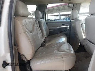 2001 GMC Yukon XL SLE with VIN 3GKFK16T21G277066, listed as a IAAI auction lot 41599965 with 241,070 mi miles. Bid and sale history available at carsss.com. Image 8.