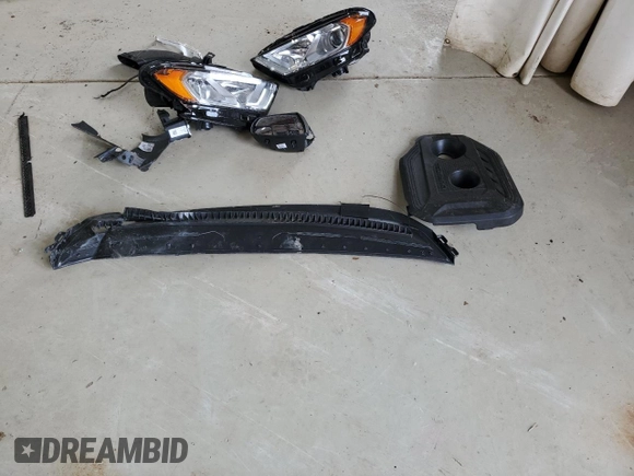 2022 Ford EcoSport SE z VIN MAJ6S3GL3NC458388, wystawiony jako Copart lot #54754375 z przebiegiem 4793 mil mil oraz Szkody całkowita. Historia ofert i sprzedaży dostępna na DreamBid. Obrazek 13.
