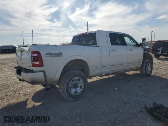 2022 Ram 2500 Limited with VIN 3C6UR5TL1NG391969, listed as a Copart auction lot 45242165 with 147,035 mi miles and Salvage title. Bid and sale history available at DreamBid. Image 3.
