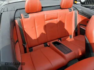 2019 BMW M4 z VIN WBS4Z9C54KEJ63803, wystawiony jako Copart lot #64827292 z przebiegiem 4 484 mil mil oraz . Historia ofert i sprzedaży dostępna na DreamBid. Obrazek 6.