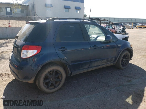 2011 Suzuki SX4 Crossover with VIN JS2YB5A36B6300828, listed as a Copart auction lot 70293234 with 173,898 mi miles and Salvage Title. Bid and sale history available at carsss.com. Image 3.