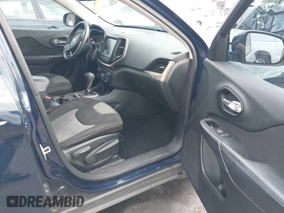2014 Jeep Cherokee Latitude with VIN 1C4PJLCS2EW228418, listed as a IAAI auction lot 41416407 with 154,192 mi miles. Bid and sale history available at carsss.com. Image 5.