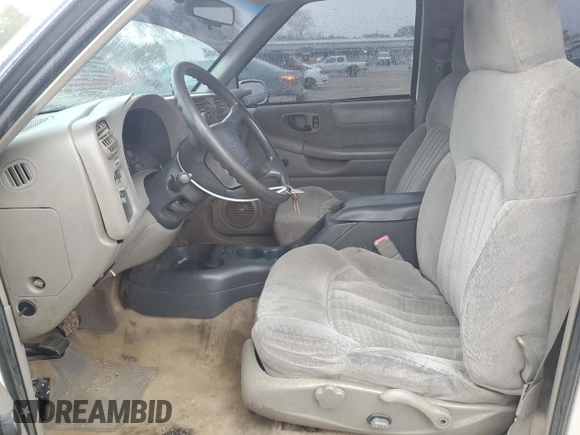 1998 GMC Sonoma z VIN 1GTCS1442WK516237, wystawiony jako Copart lot #86024314 z przebiegiem Nie podano mil oraz Szkoda całkowita • Salvage title. Historia ofert i sprzedaży dostępna na DreamBid. Obrazek 7.