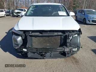 2019 Hyundai Santa Fe SE with VIN 5NMS2CAD5KH011357, listed as a IAAI auction lot 40918980 with 98,851 mi miles. Bid and sale history available at carsss.com. Image 12.