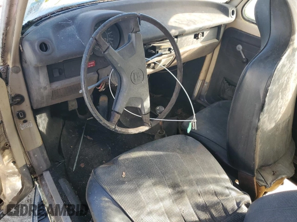 1975 Volkswagen Beetle with VIN 1342531579, listed as a Copart auction lot 46537415 with 48,724 mi miles and Clean Title. Bid and sale history available at DreamBid. Image 8.