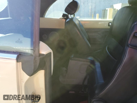 2003 Volkswagen Beetle GLS с VIN 3VWCD21Y43M331910, выставлен на аукционе Copart как лот 42709485 с пробегом 56 409 миль миль и Списание • Salvage title. История ставок и продаж доступна на DreamBid. Изображение 10.