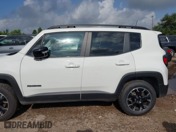 2023 Jeep Renegade Latitude with VIN ZACNJDB11PPP64019, listed as a IAAI auction lot 42736502 with 39,254 mi miles and . Bid and sale history available at DreamBid. Image 14.