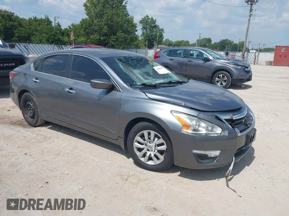 2015 Nissan Altima 2.5 S with VIN 1N4AL3AP1FC454621, listed as a IAAI auction lot 40069022 with 84,296 mi miles. Bid and sale history available at carsss.com. Image 1.