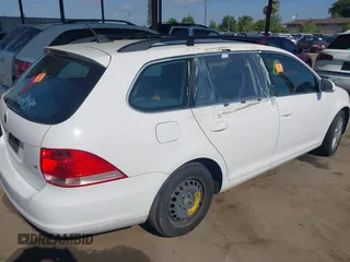2009 Volkswagen Jetta z VIN 3VWTZ71K39M286381, wystawiony jako IAAI lot #42126439 z przebiegiem 138 297 mil mil oraz . Historia ofert i sprzedaży dostępna na DreamBid. Obrazek 4.