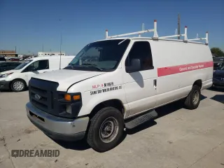 2008 Ford Econoline Cargo Commercial z VIN 1FTSS34L68DB32404, wystawiony jako Copart lot #72162824 z przebiegiem 264 208 mil mil oraz Czysty tytuł • Clean title. Historia ofert i sprzedaży dostępna na DreamBid. Obrazek 1.