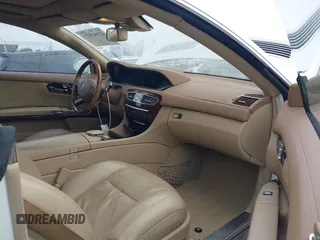 2009 Mercedes-Benz CL 550 with VIN WDDEJ86X09A020980, listed as a IAAI auction lot 41442823 with 132,841 mi miles and . Bid and sale history available at DreamBid. Image 5.