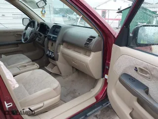 2005 Honda CR-V LX with VIN JHLRD68505C007375, listed as a IAAI auction lot 41979371 with 44,308 mi miles. Bid and sale history available at carsss.com. Image 5.
