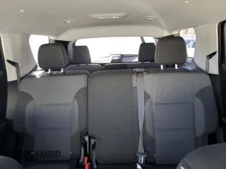 2019 Chevrolet Traverse LS z VIN 1GNEVFKW3KJ251580, wystawiony jako Copart lot #49617665 z przebiegiem 83 159 mil mil oraz Szkoda całkowita • Salvage title. Historia ofert i sprzedaży dostępna na DreamBid. Obrazek 10.