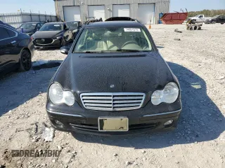 2005 Mercedes-Benz C 240 z VIN WDBRH81JX5F645392, wystawiony jako Copart lot #74801314 z przebiegiem 129 215 mil mil oraz Szkoda całkowita • Salvage title. Historia ofert i sprzedaży dostępna na DreamBid. Obrazek 5.