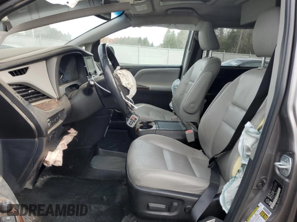 2017 Toyota Sienna XLE with VIN 5TDDZ3DC4HS167919, listed as a Copart auction lot 51430875 with 95,204 mi miles and Salvage Title. Bid and sale history available at DreamBid. Image 7.