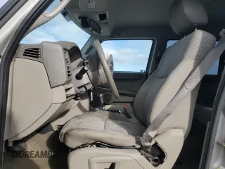 2007 Jeep Commander Sport с VIN 1J8HG48P37C513364, выставлен на аукционе Copart как лот 84494664 с пробегом Не указан миль и Списание • Salvage title. История ставок и продаж доступна на DreamBid. Изображение 7.