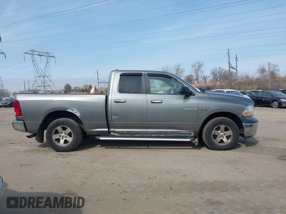 2010 Dodge 1500 SLT z VIN 1D7RV1GT3AS192606, wystawiony jako IAAI lot #41791083 z przebiegiem 284 816 mil mil oraz . Historia ofert i sprzedaży dostępna na DreamBid. Obrazek 14.