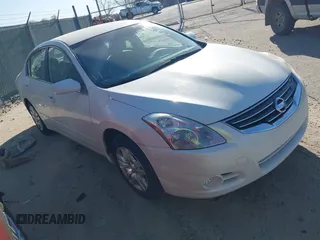 2010 Nissan Altima 2.5 S with VIN 1N4AL2AP1AN462113, listed as a IAAI auction lot 41888170 with 176,836 mi miles. Bid and sale history available at carsss.com. Image 1.