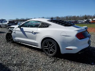 2021 Ford Mustang GT z VIN 1FA6P8CF5M5118306, wystawiony jako Copart lot #52409455 z przebiegiem 16 033 mil mil oraz Szkody całkowita. Historia ofert i sprzedaży dostępna na DreamBid. Obrazek 2.