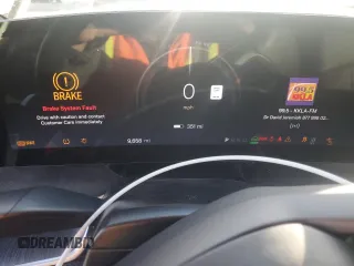 2023 Lucid Air Grand Touring z VIN 50EA1GBA1PA001190, wystawiony jako Copart lot #86923954 z przebiegiem 9658 mil mil oraz Szkody całkowita. Historia ofert i sprzedaży dostępna na DreamBid. Obrazek 9.