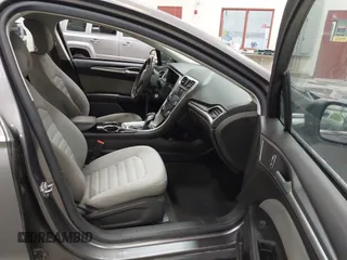 2013 Ford Fusion S with VIN 3FA6P0G7XDR215423, listed as a IAAI auction lot 42019599 with 134,433 mi miles. Bid and sale history available at carsss.com. Image 5.