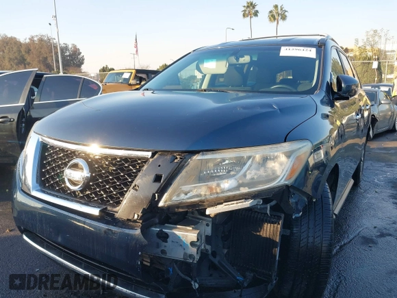 2015 Nissan Pathfinder SV z VIN 5N1AR2MN6FC678167, wystawiony jako IAAI lot #41296424 z przebiegiem 78 796 mil mil oraz . Historia ofert i sprzedaży dostępna na DreamBid. Obrazek 6.