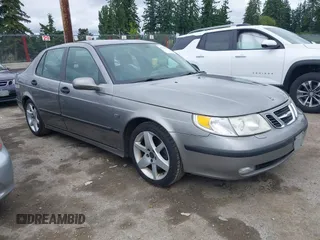 2004 Saab 9-5 Arc z VIN YS3ED49A943018359, wystawiony jako IAAI lot #42420489 z przebiegiem 225 077 mil mil oraz . Historia ofert i sprzedaży dostępna na DreamBid. Obrazek 1.