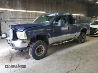 2002 Ford F-250 XL with VIN 1FTNX21L82EC48573, listed as a Copart auction lot 63554245 with 203,983 mi miles and Salvage title. Bid and sale history available at DreamBid. Image 1.