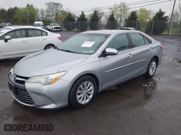 2015 Toyota Camry XLE with VIN 4T4BF1FK2FR448135, listed as a IAAI auction lot 41965092 with 67,367 mi miles. Bid and sale history available at carsss.com. Image 17.