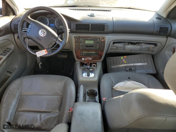 2003 Volkswagen Passat GLX with VIN WVWRH63B63P446844, listed as a Copart auction lot 86323794 with 157,023 mi miles and Clean Title. Bid and sale history available at carsss.com. Image 8.