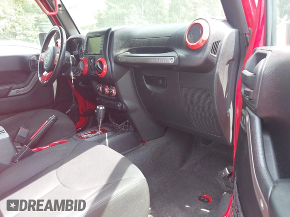 2016 Jeep Wrangler Unlimited Sport z VIN 1C4BJWDG0GL176104, wystawiony jako IAAI lot #42456659 z przebiegiem 116 902 mil mil oraz . Historia ofert i sprzedaży dostępna na DreamBid. Obrazek 5.