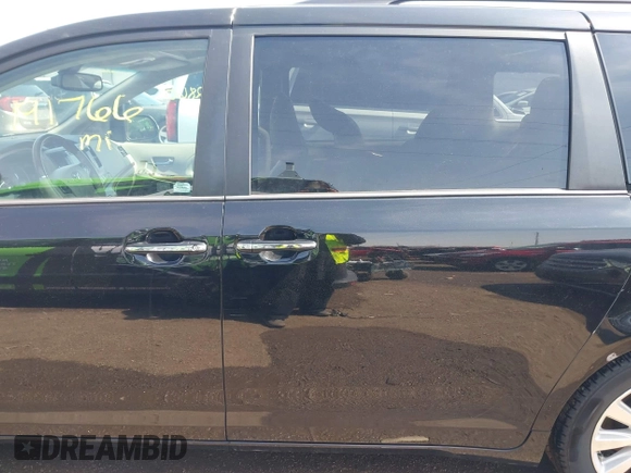 2013 Toyota Sienna XLE AAS with VIN 5TDYK3DC6DS387708, listed as a IAAI auction lot 41902860 with 191,766 mi miles and . Bid and sale history available at carsss.com. Image 15.