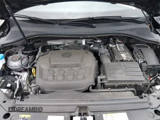 2023 Volkswagen Tiguan SE R-Line Black с VIN 3VVCB7AX2PM083015, выставлен на аукционе IAAI как лот 42129681 с пробегом 13 272 миль миль и . История ставок и продаж доступна на DreamBid. Изображение 10.