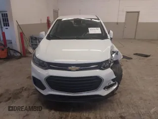 2020 Chevrolet Trax LS with VIN KL7CJKSB2LB093520, listed as a IAAI auction lot 41976707 with 37,933 mi miles and . Bid and sale history available at carsss.com. Image 12.