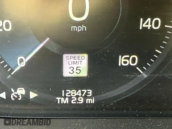 2018 Volvo XC90 Momentum with VIN YV4102PK1J1361818, listed as a Copart auction lot 54791625 with 128,474 mi miles and Clean Title. Bid and sale history available at carsss.com. Image 8.