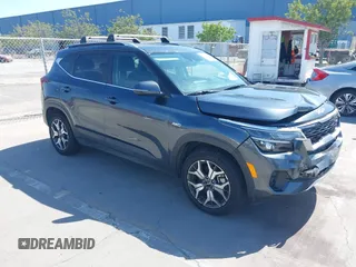 2022 Kia Seltos EX z VIN KNDERCAA0N7315688, wystawiony jako IAAI lot #42147028 z przebiegiem 86 770 mil mil oraz . Historia ofert i sprzedaży dostępna na DreamBid. Obrazek 1.