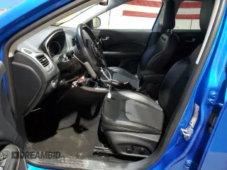 2019 Jeep Compass Latitude с VIN 3C4NJDBB0KT594099, выставлен на аукционе Copart как лот 57727035 с пробегом 38 385 миль миль и Списание • Salvage title. История ставок и продаж доступна на DreamBid. Изображение 7.